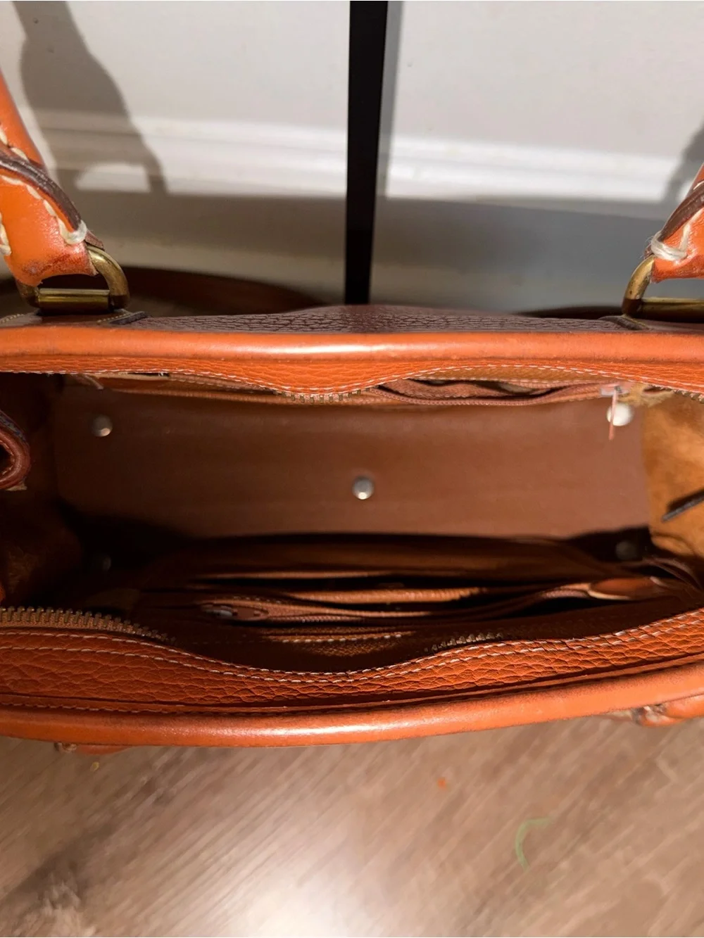 Dooney & Bourke vintage crossbody leather satchel 2Way